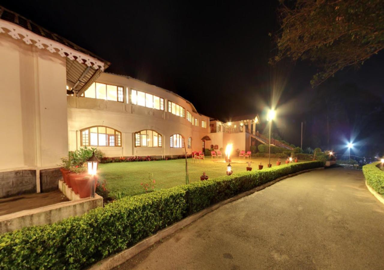 Tea County Hotel Мунар Екстериор снимка